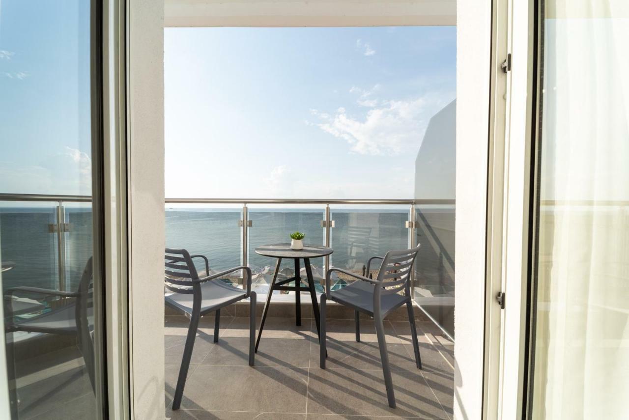 Atlantis "Pleasure By The Sea" Apartment Peraia  Exterior photo